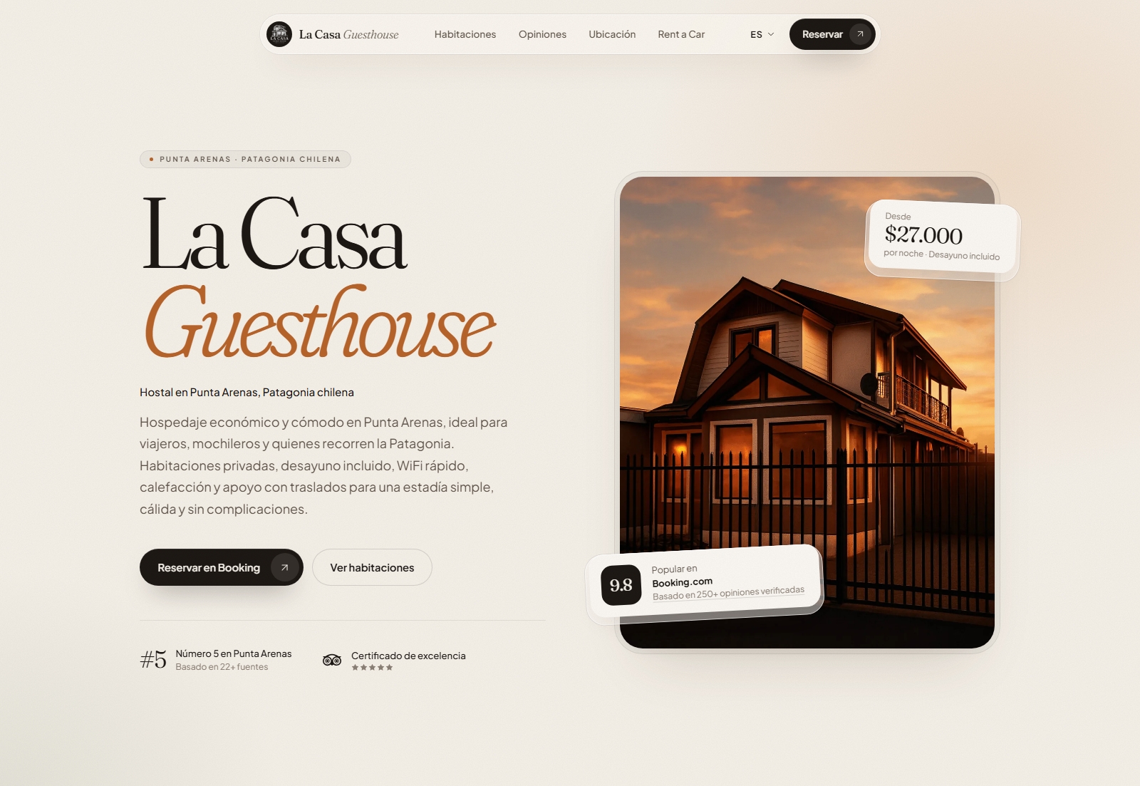 La Casa Guesthouse homepage showing a wooden house at dusk with buttons to book now and rent a car.